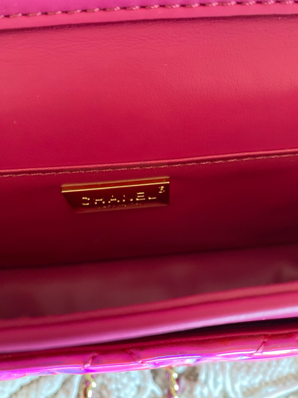 QUILTED CHAIN SHOULDER BAG - Picture 12 of 15